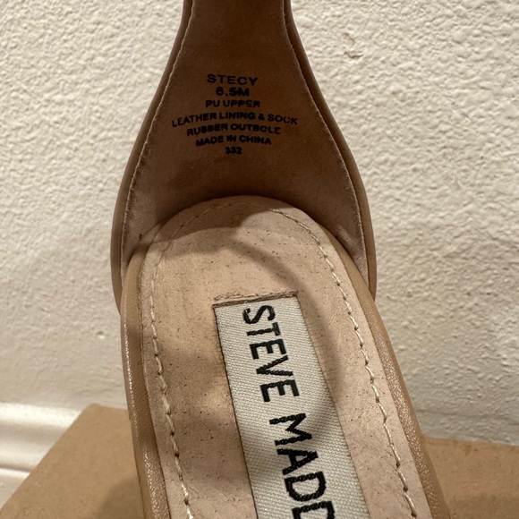 Steve Madden Nude Heels - Picture 9 of 12